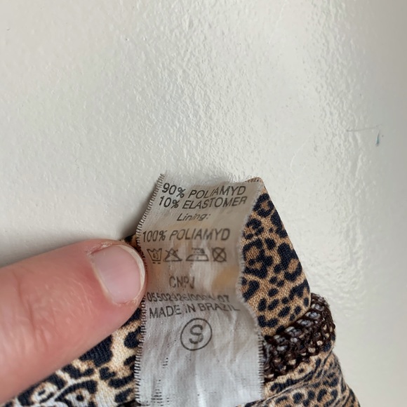 Small, super soft & sexy, leopard print yoga top - Picture 9 of 9